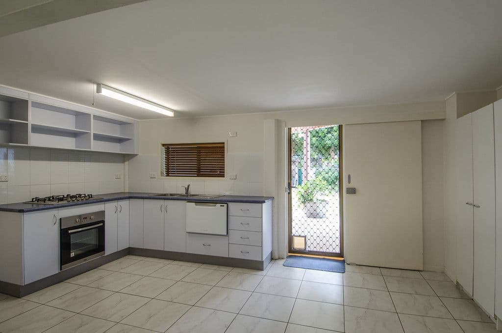 32 Yaralla Avenue, East Mackay QLD 4740, East Mackay - Thumbnail 5