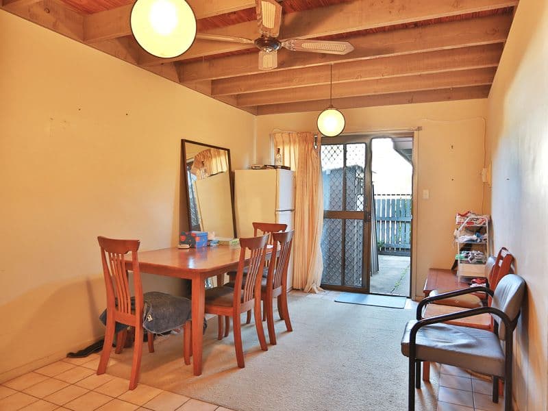 11 Balcara Avenue, CARSELDINE QLD 4034, Carseldine - Thumbnail 2