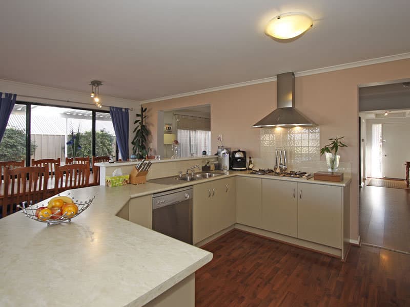 10 Parkview Circuit, Seaford Rise - Thumbnail 7