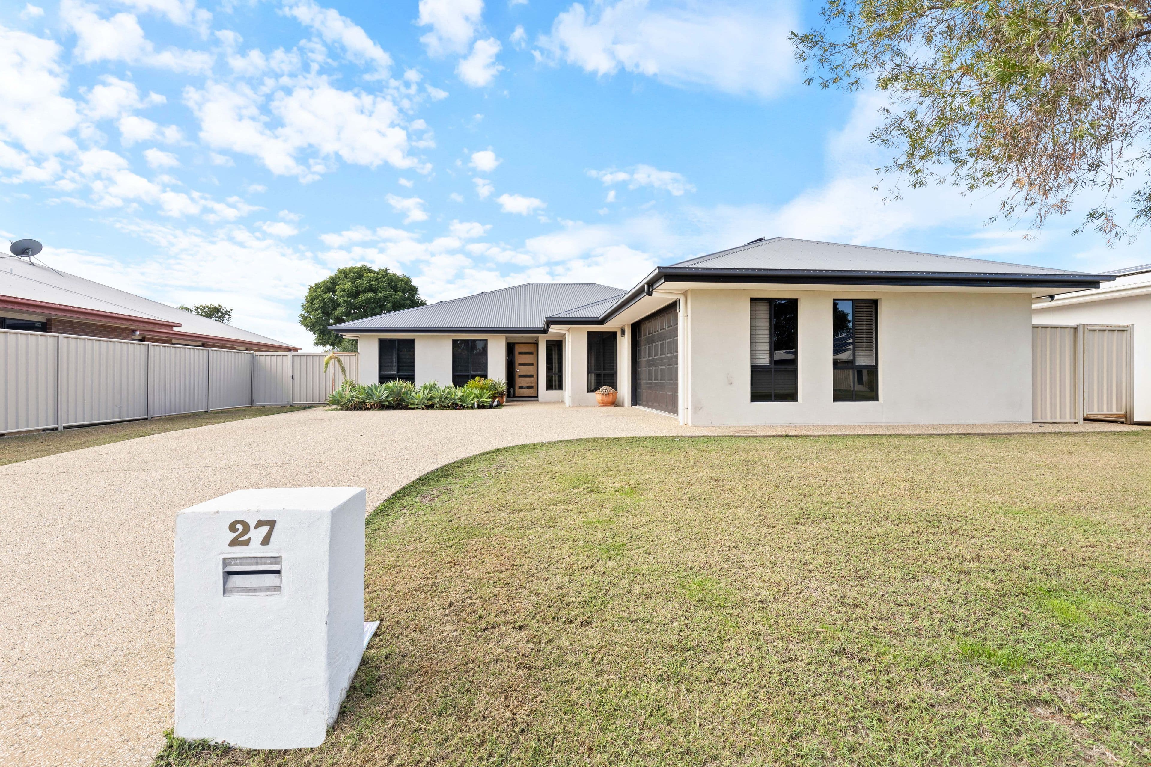 27 Wright Street, Emerald QLD 4720, Emerald - Image 1