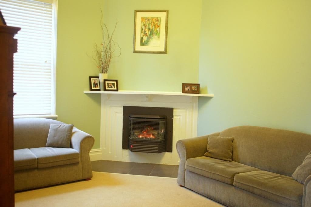 18 Cooper Street, Cootamundra - Thumbnail 2