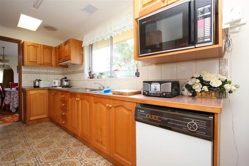 3 Tucker Street, BUNDOORA VIC 3083, Bundoora - Thumbnail 2