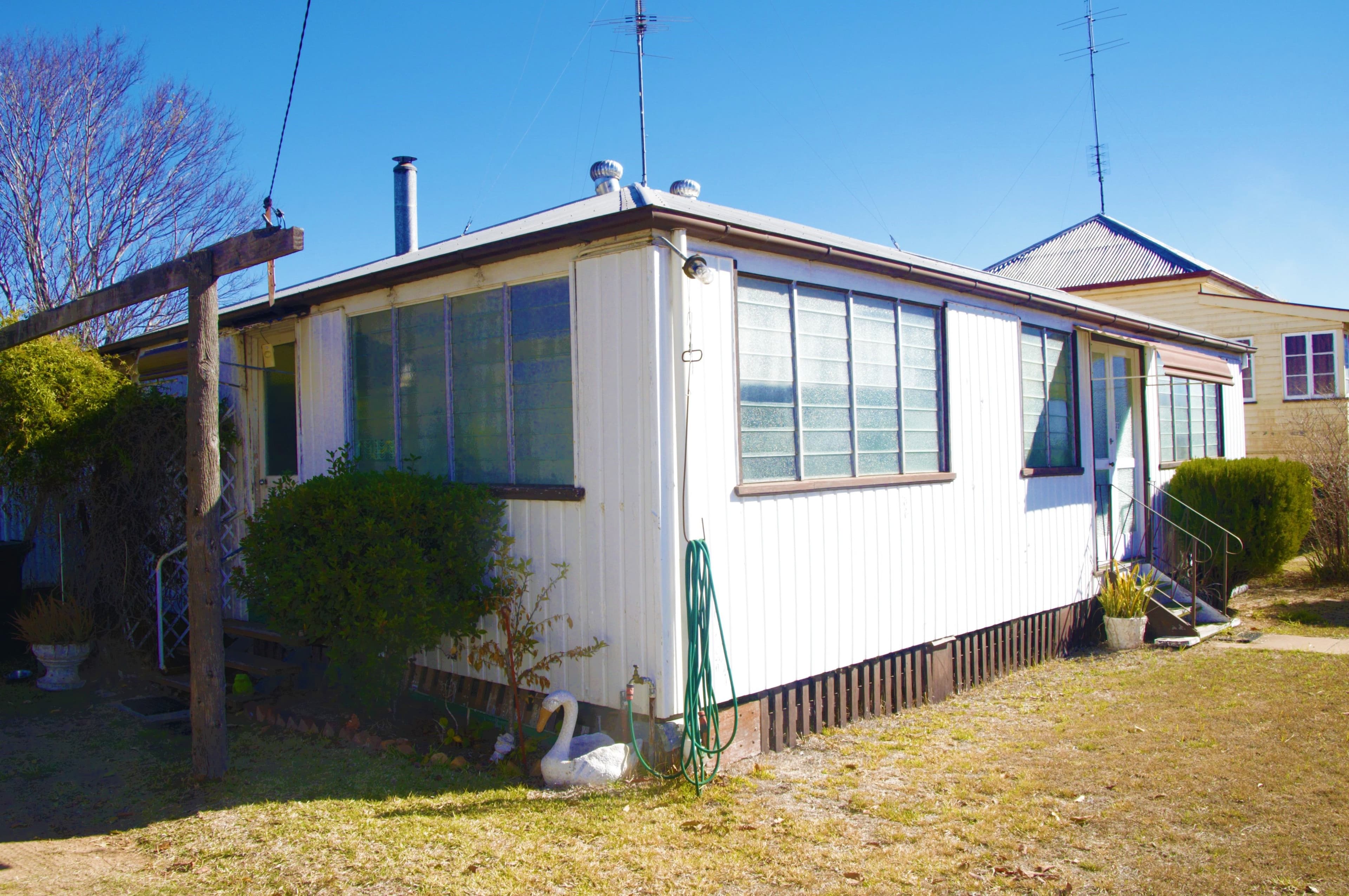 22 Mcnulty Street, Miles QLD 4415, Miles - Thumbnail 2