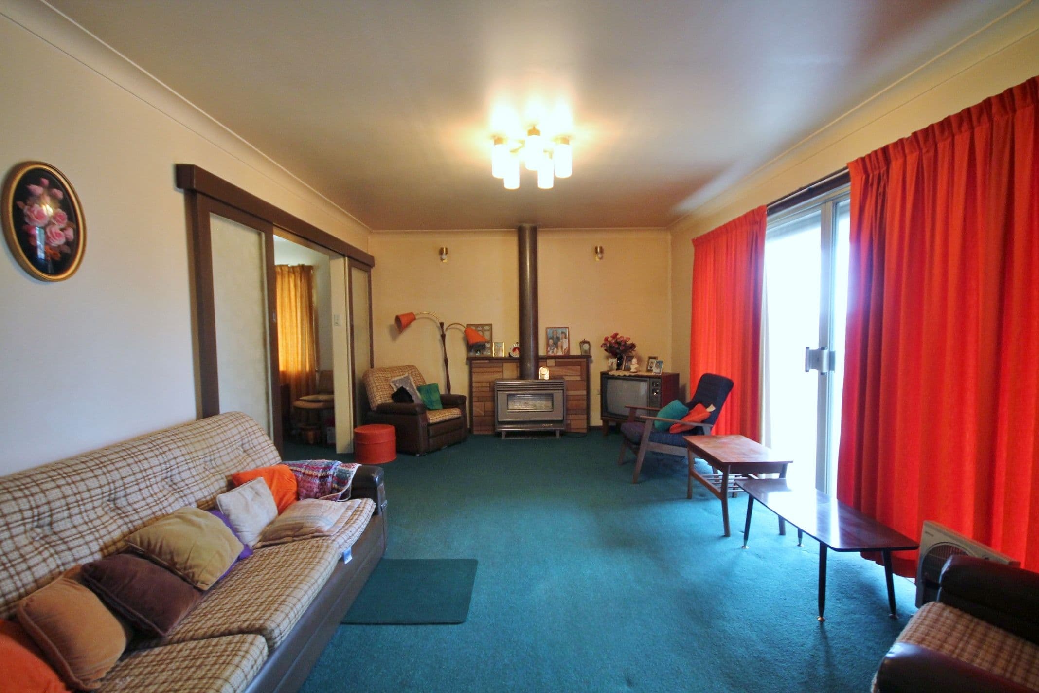 17 Fontenoy Street, Young - Thumbnail 2
