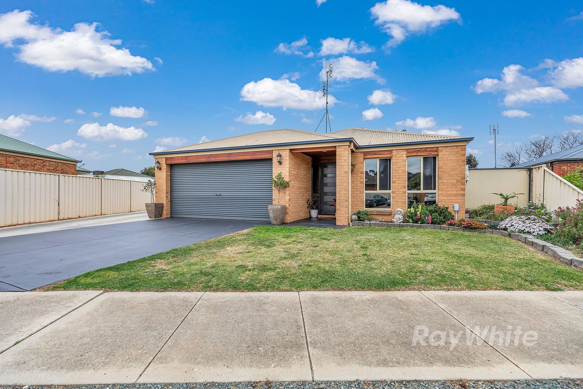 18 Federal Street, Echuca VIC 3564, Echuca - Thumbnail 2