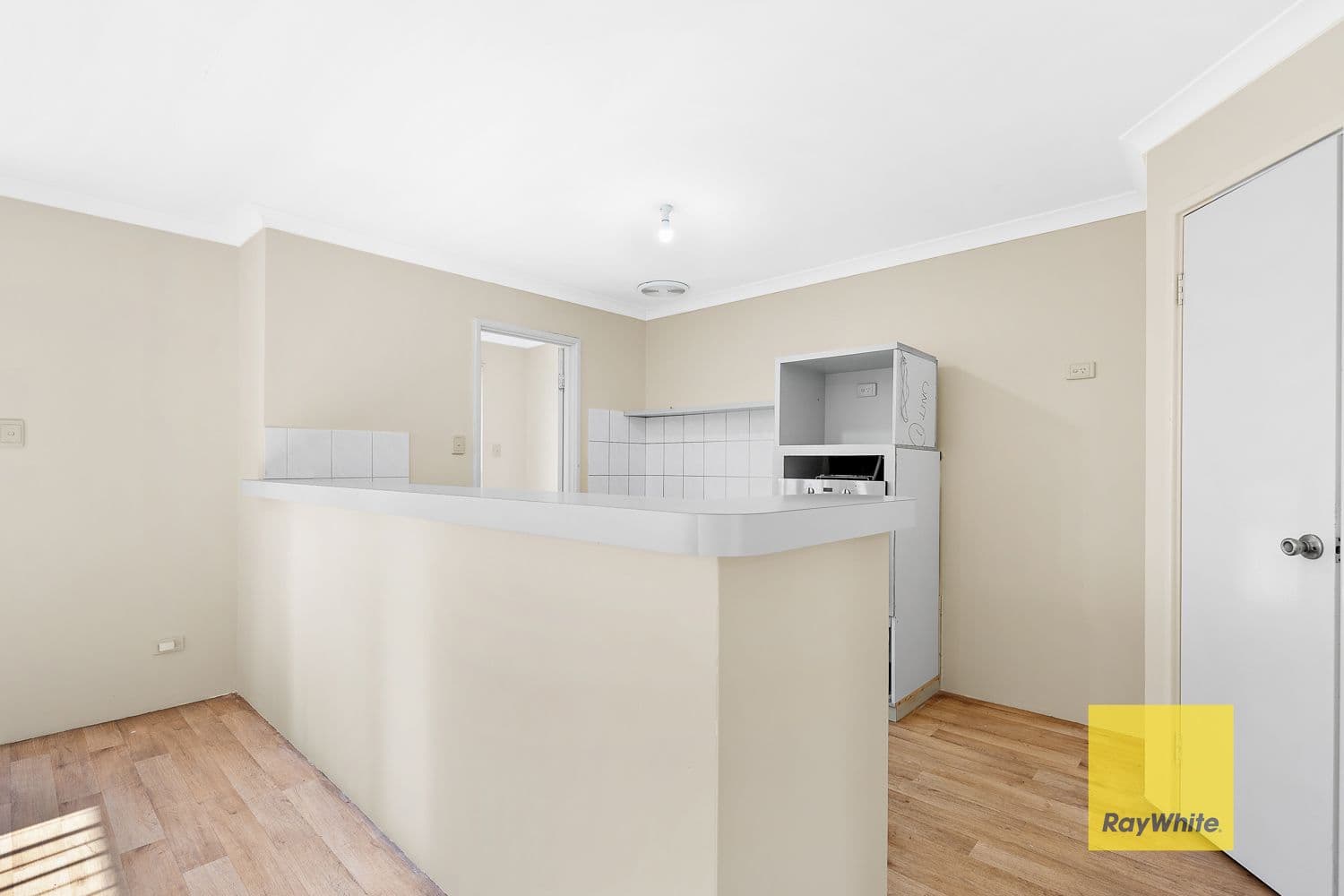 37A Spring Road, Thornlie WA 6108, Thornlie - Thumbnail 4