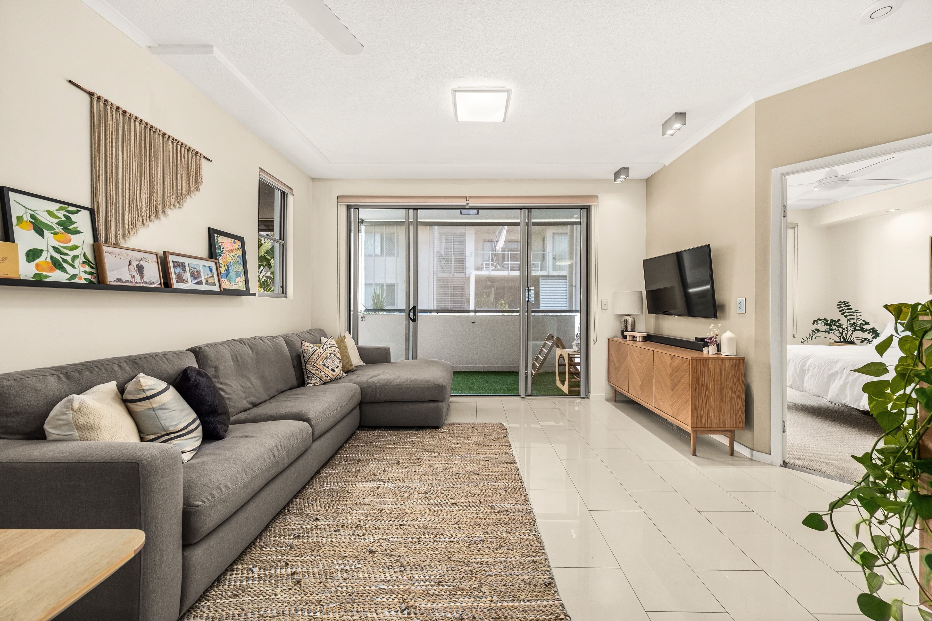 18 Barramul Street, Bulimba QLD 4171, Bulimba - Thumbnail 2