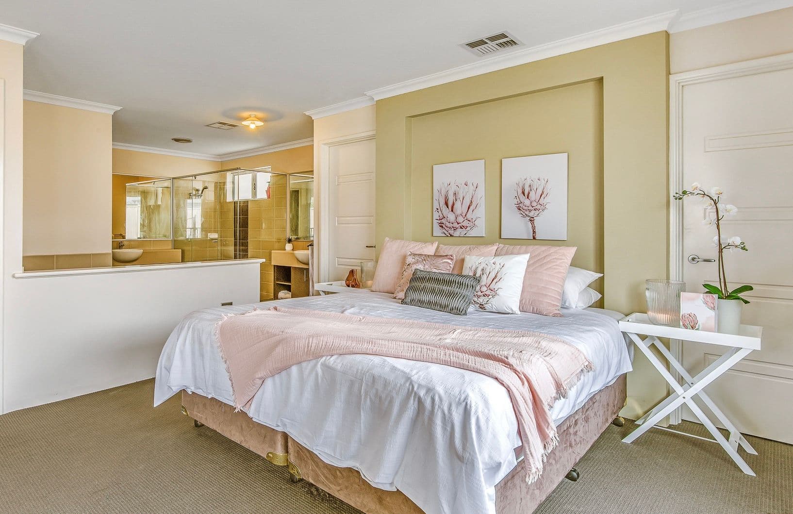 4 Hookstone Drive, Landsdale WA 6065, Landsdale - Thumbnail 2