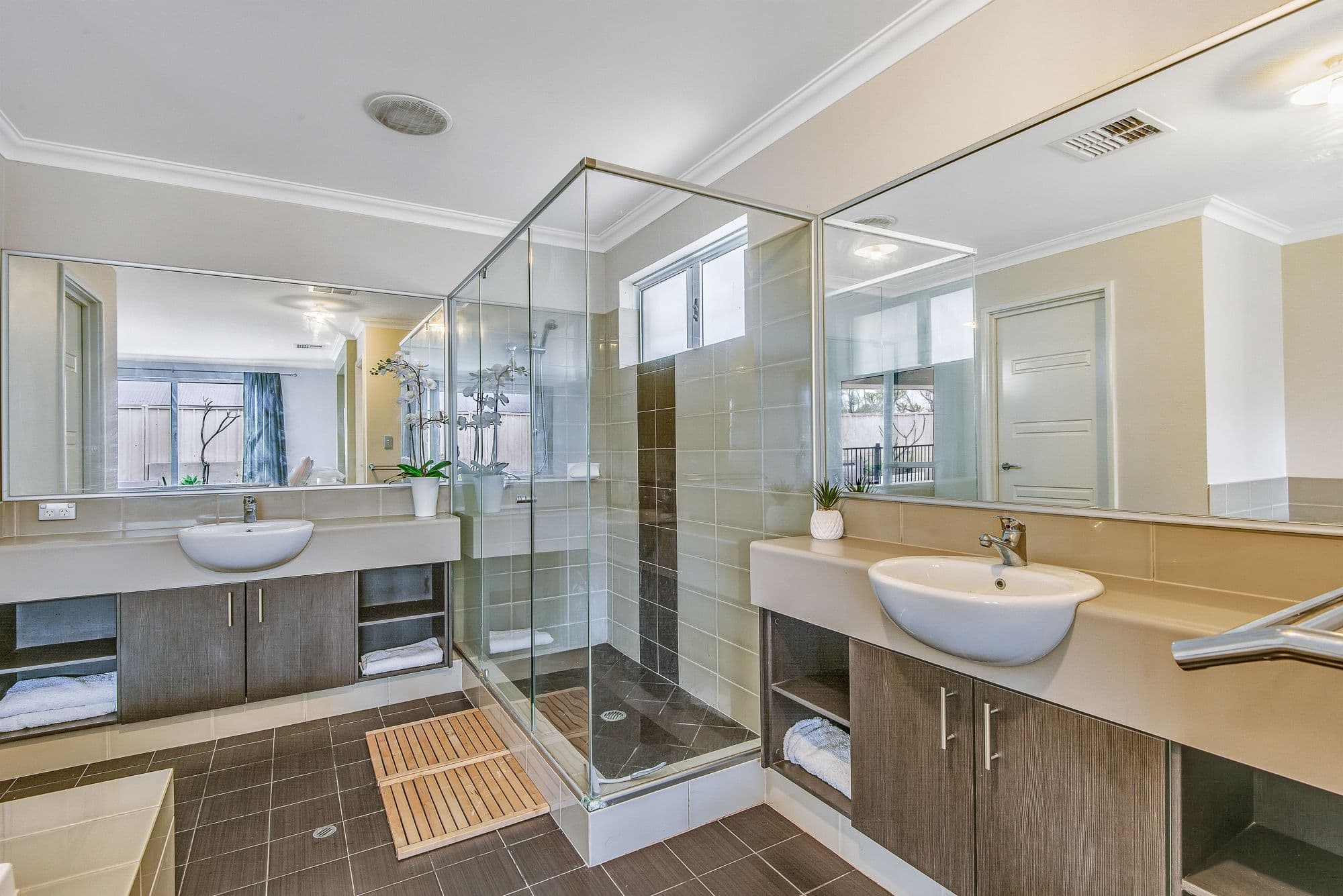 4 Hookstone Drive, Landsdale WA 6065, Landsdale - Thumbnail 3