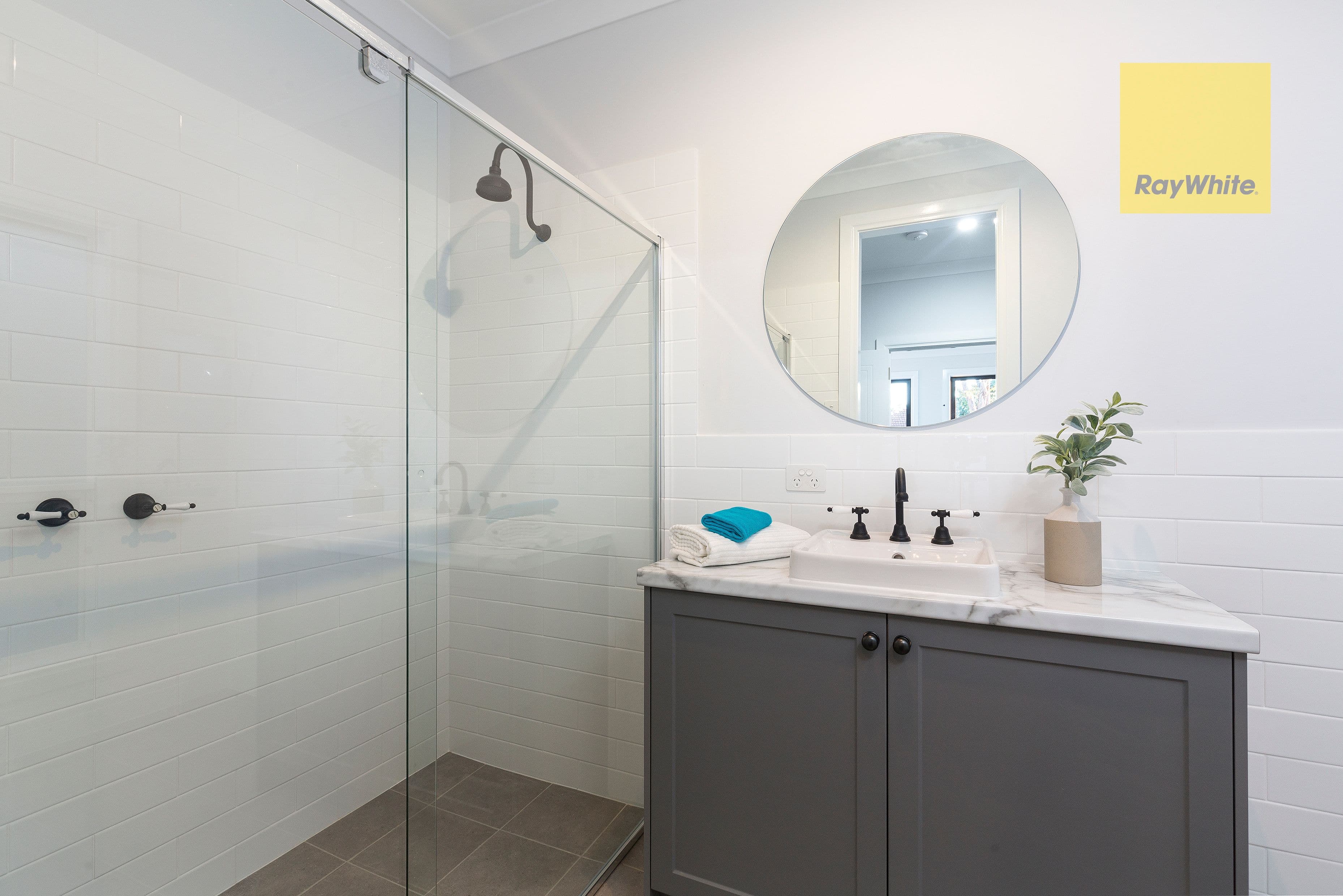 75 Wallala Avenue, Park Holme SA 5043, Park Holme - Thumbnail 4