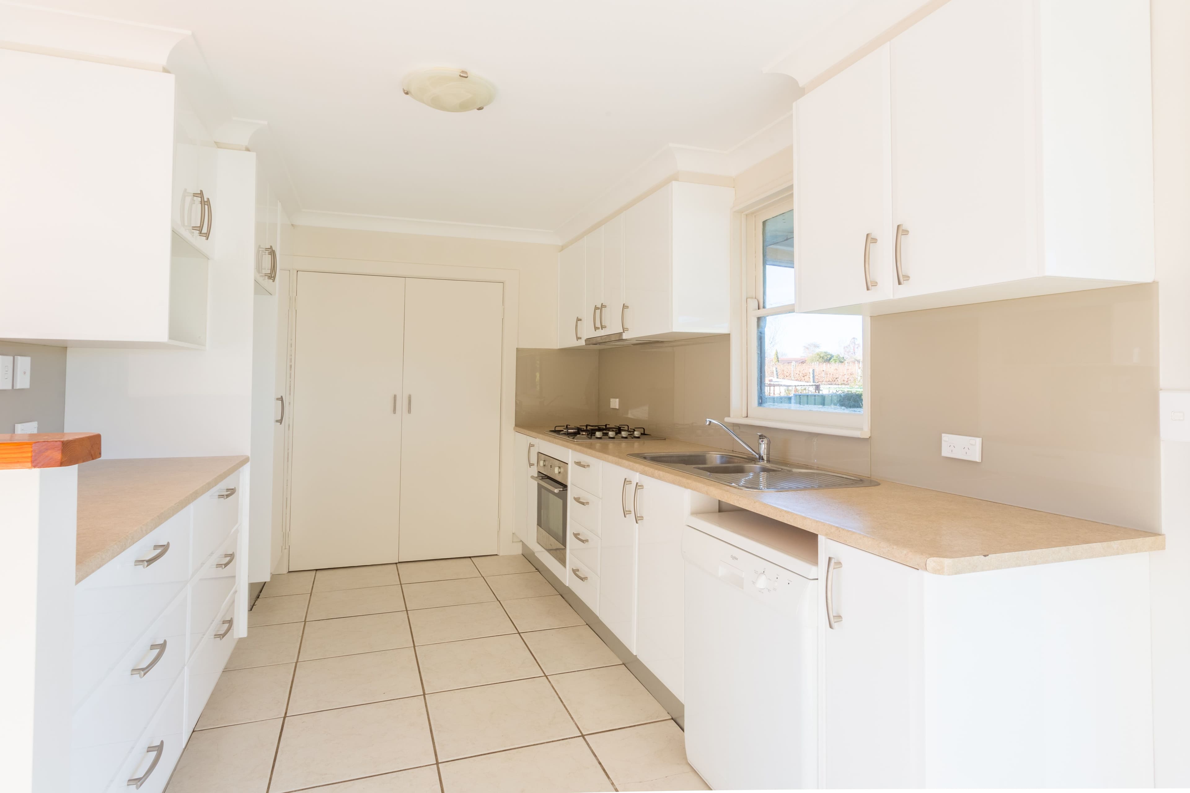 2 Cherry Place, Orange - Thumbnail 4