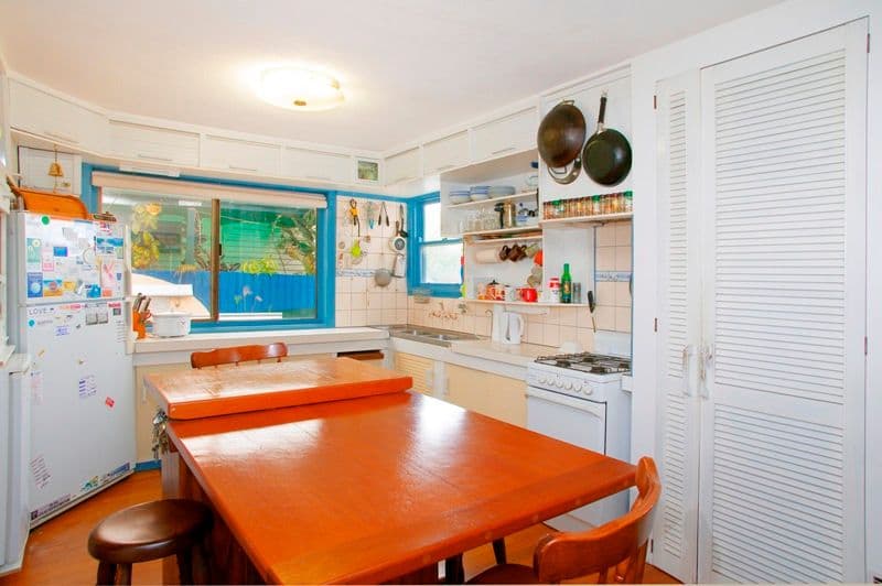 10 Holyrood Avenue, NEWTOWN VIC 3220, Newtown - Thumbnail 2