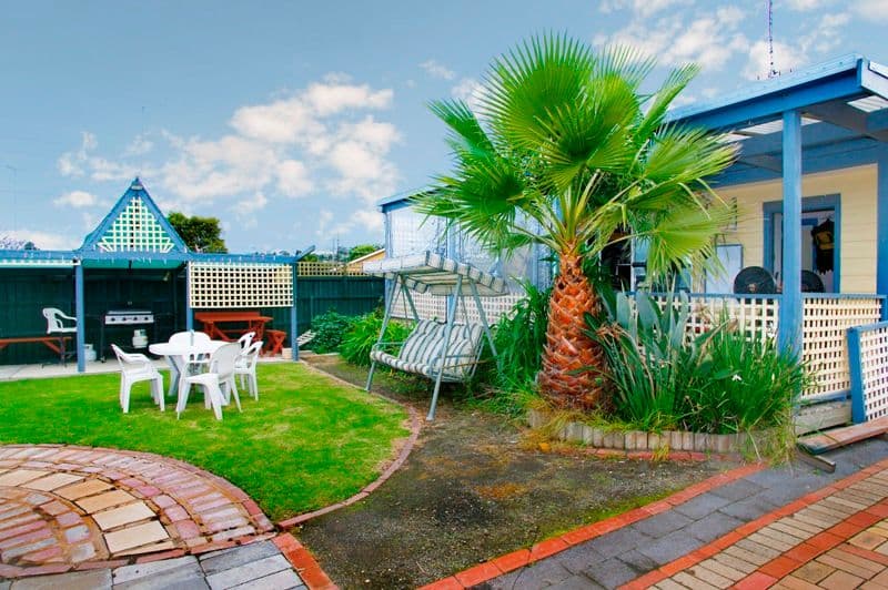 10 Holyrood Avenue, NEWTOWN VIC 3220, Newtown - Thumbnail 3