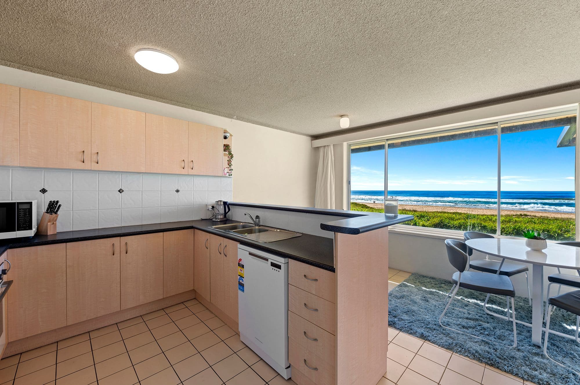 143 Hedges Avenue, Mermaid Beach QLD 4218, Mermaid Beach - Thumbnail 7