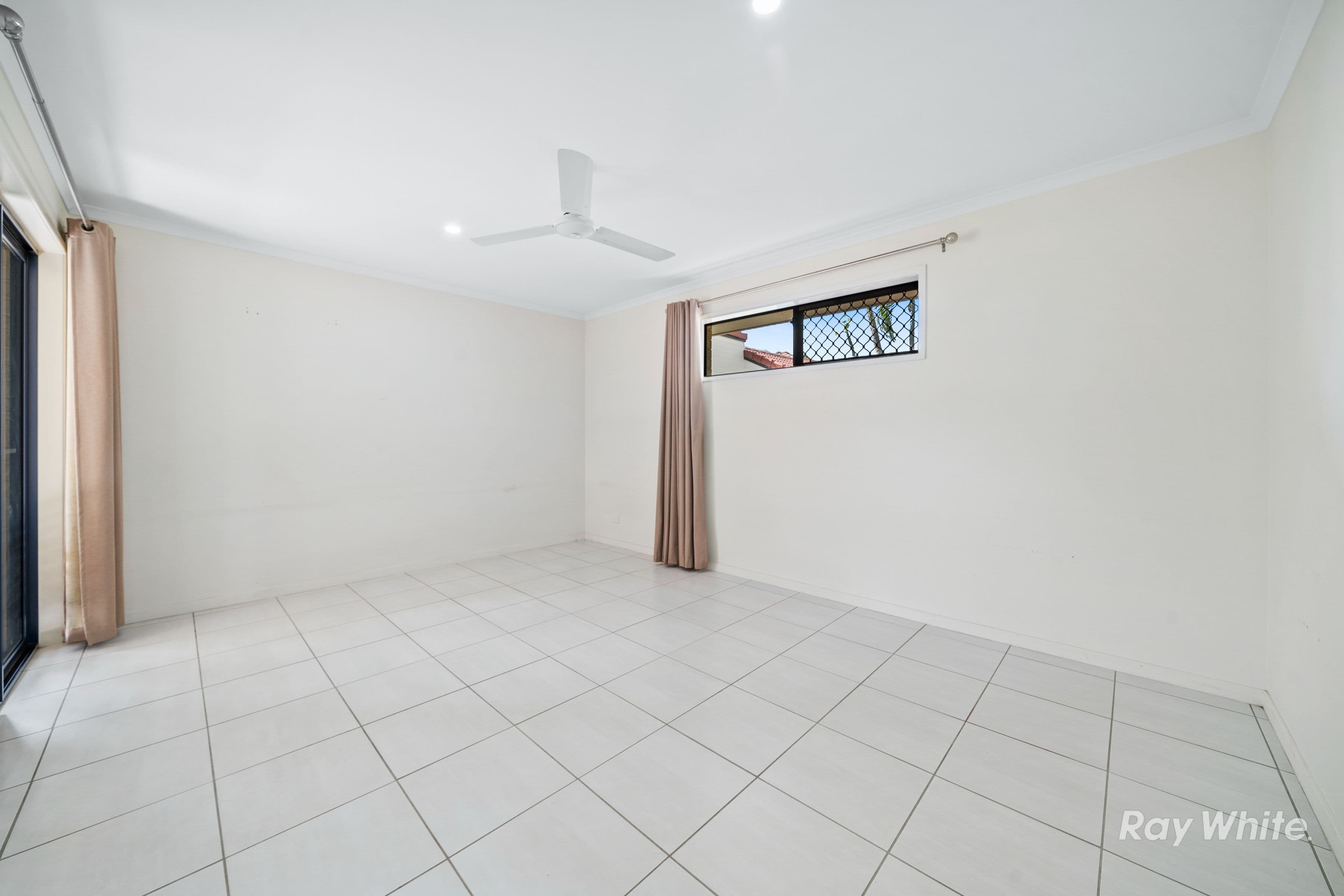 14 Elabana Place, Forest Lake QLD 4078, Forest Lake - Thumbnail 4
