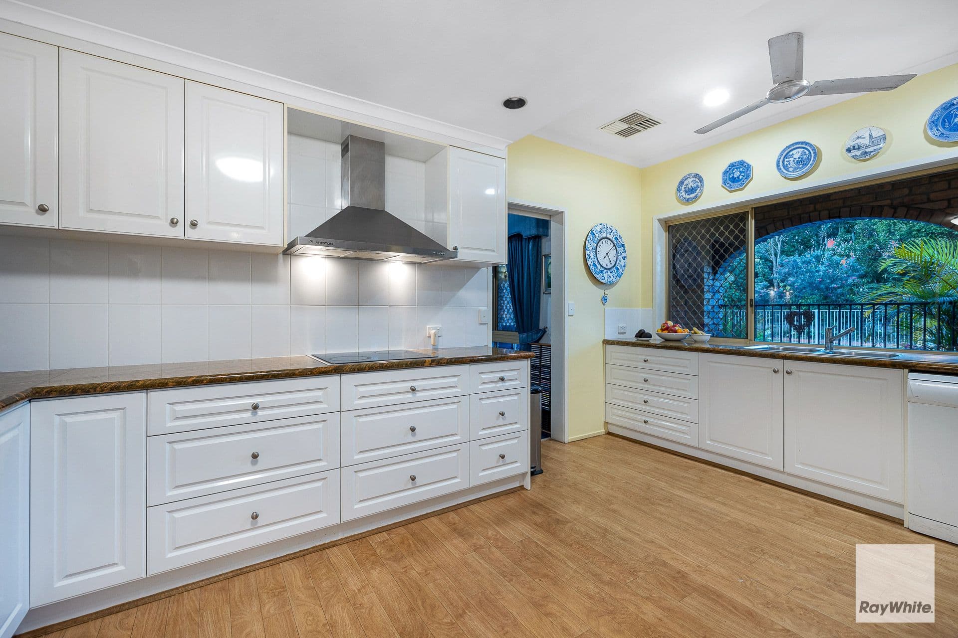 20-22 Cane Street, Redland Bay QLD 4165, Redland Bay - Thumbnail 4