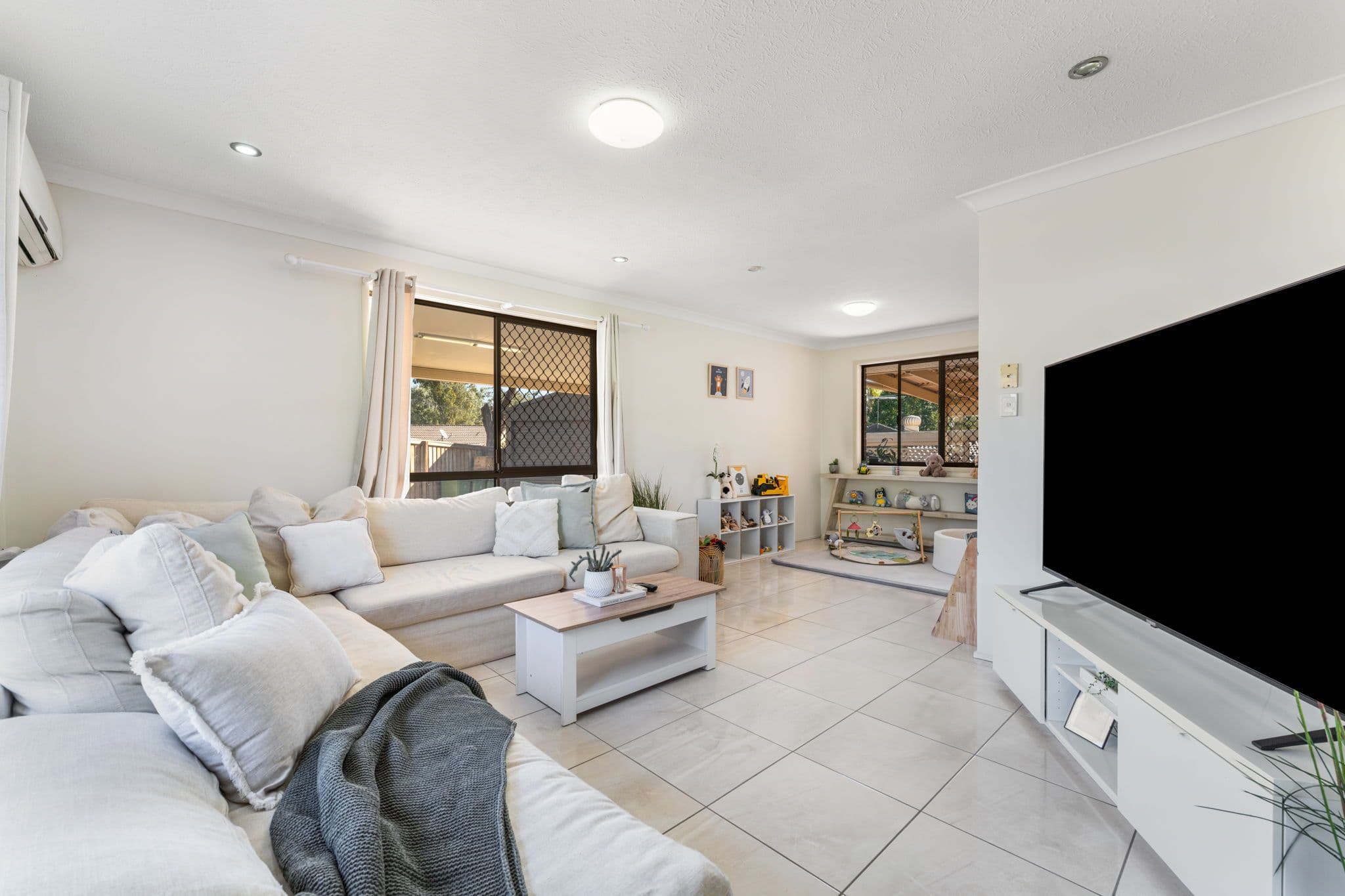 27 Blenheim Crescent, Yamanto QLD 4305, Yamanto - Thumbnail 8