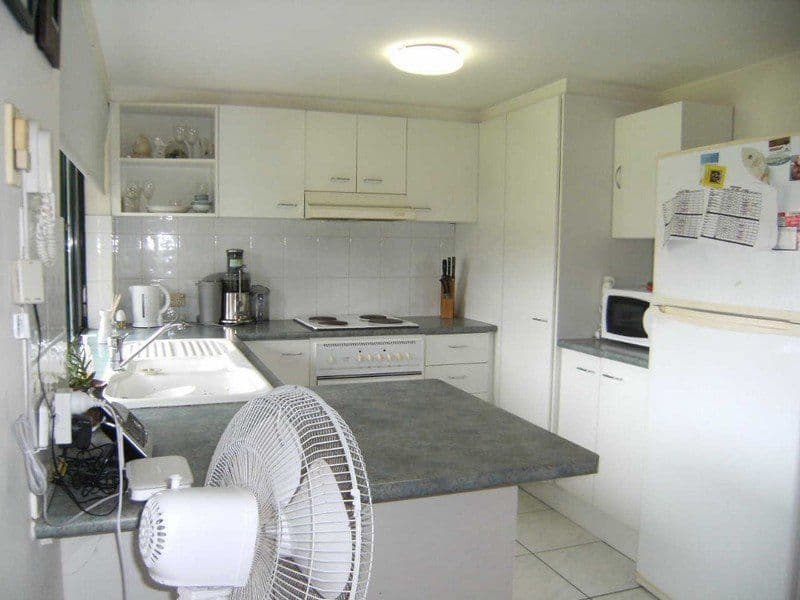 156 Greenacre Drive, ARUNDEL QLD 4214, Arundel - Thumbnail 3