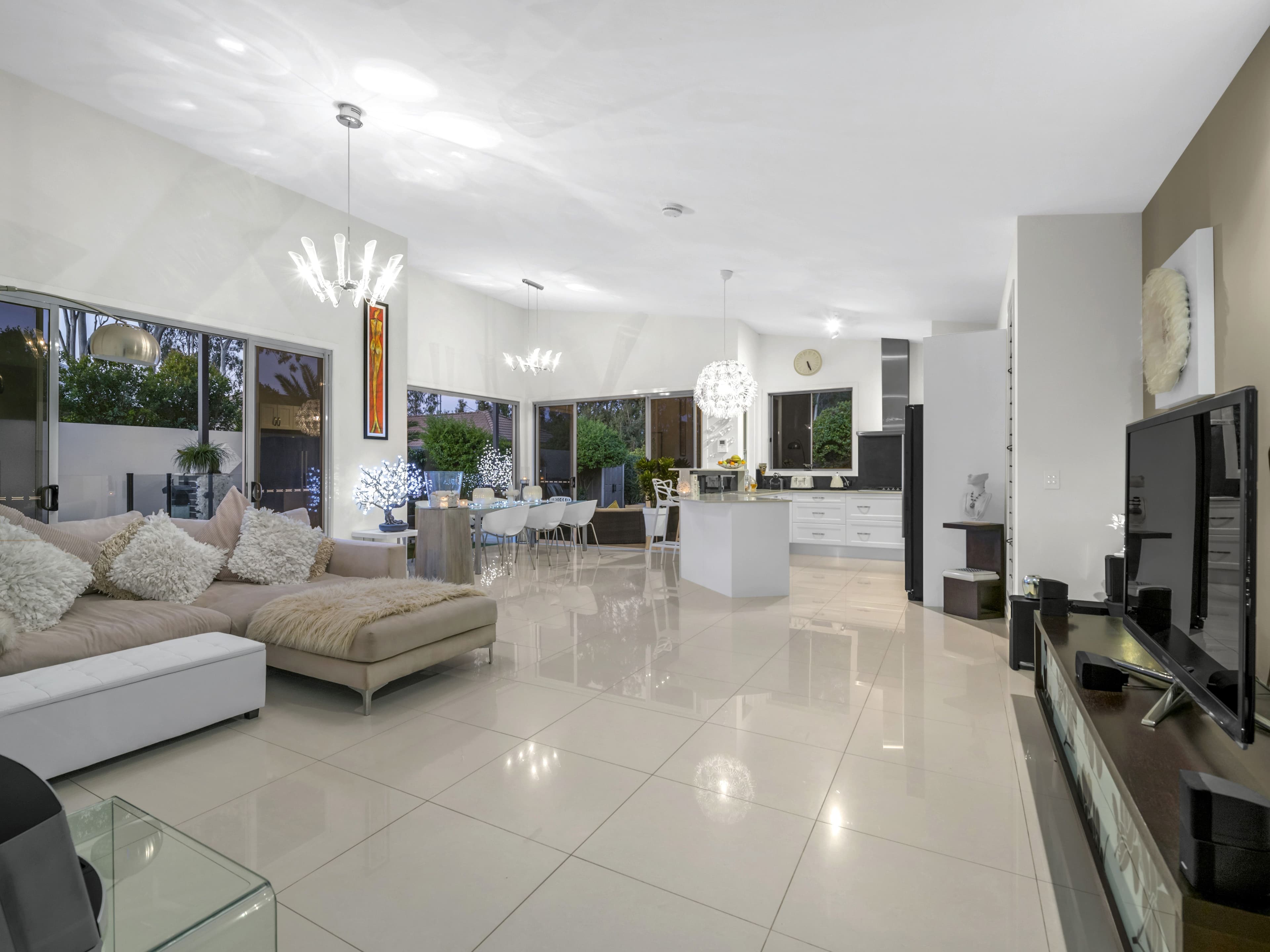 14 Silverbirch Place, Bridgeman Downs QLD 4035, Bridgeman Downs - Thumbnail 5