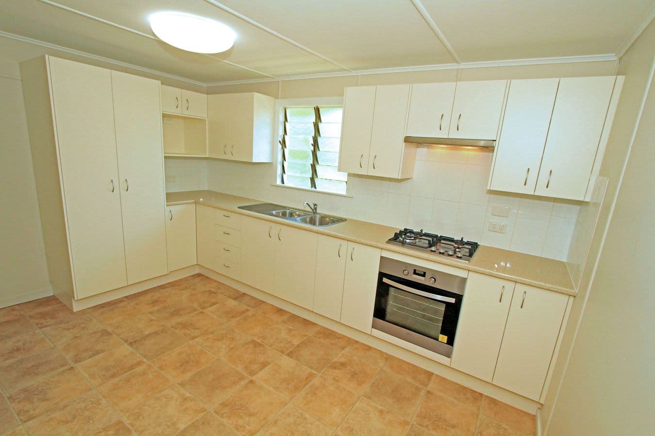 225 Peter Street, BERSERKER QLD 4701, Berserker - Thumbnail 5