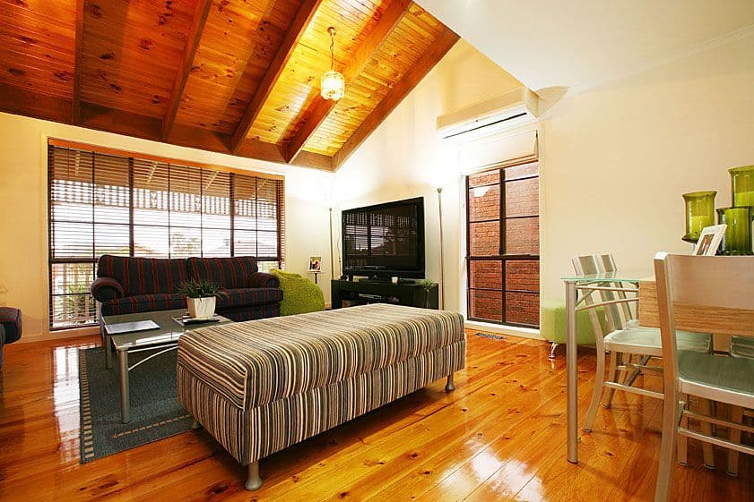 20 Blossom Park Drive, MILL PARK VIC 3082, Mill Park - Thumbnail 3