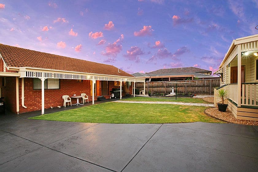 20 Blossom Park Drive, MILL PARK VIC 3082, Mill Park - Thumbnail 8