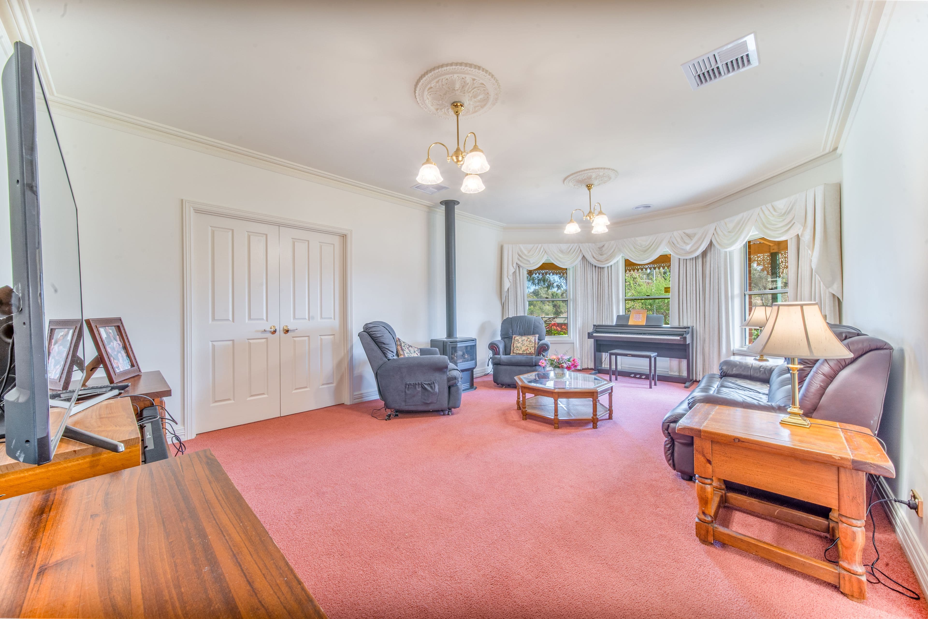 5746 Calder Highway, Kangaroo Flat VIC 3555, Kangaroo Flat - Thumbnail 5