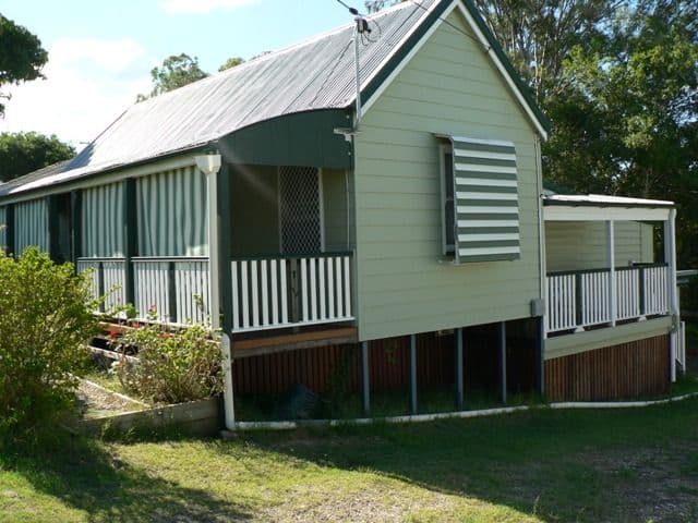 18 Hume Street, WOODEND QLD 4305, Woodend - Thumbnail 2
