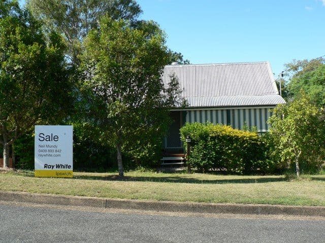 18 Hume Street, WOODEND QLD 4305, Woodend - Thumbnail 3