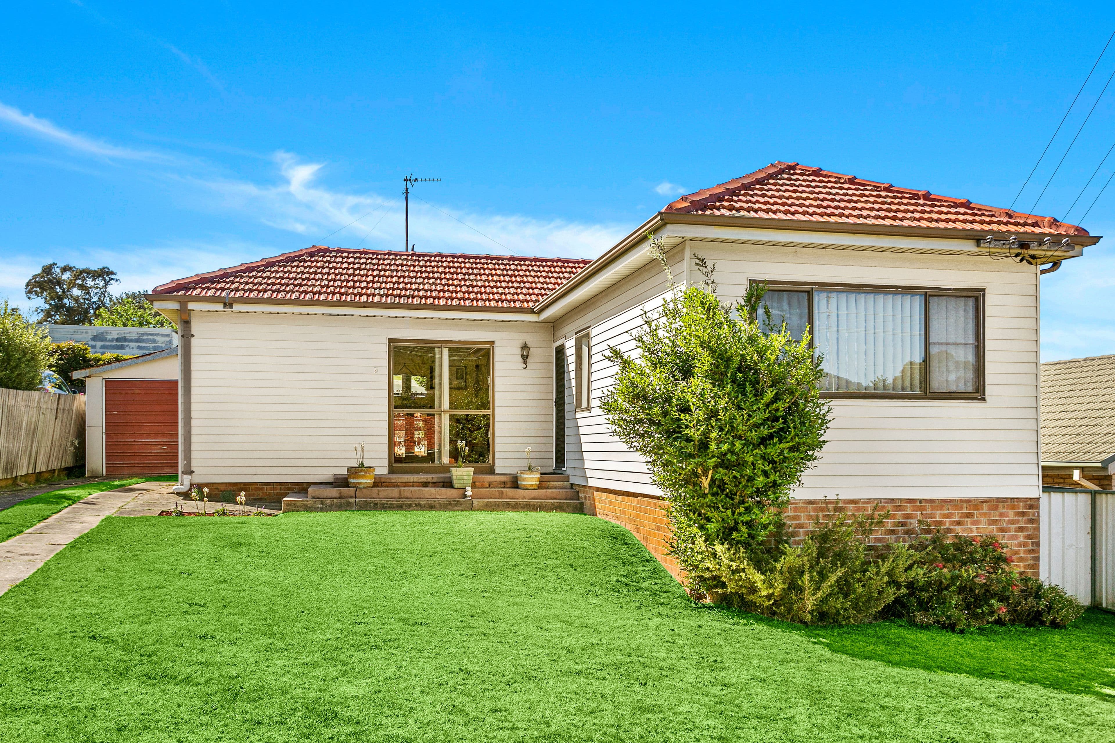 3 Armstrong Street, West Wollongong - Image 1