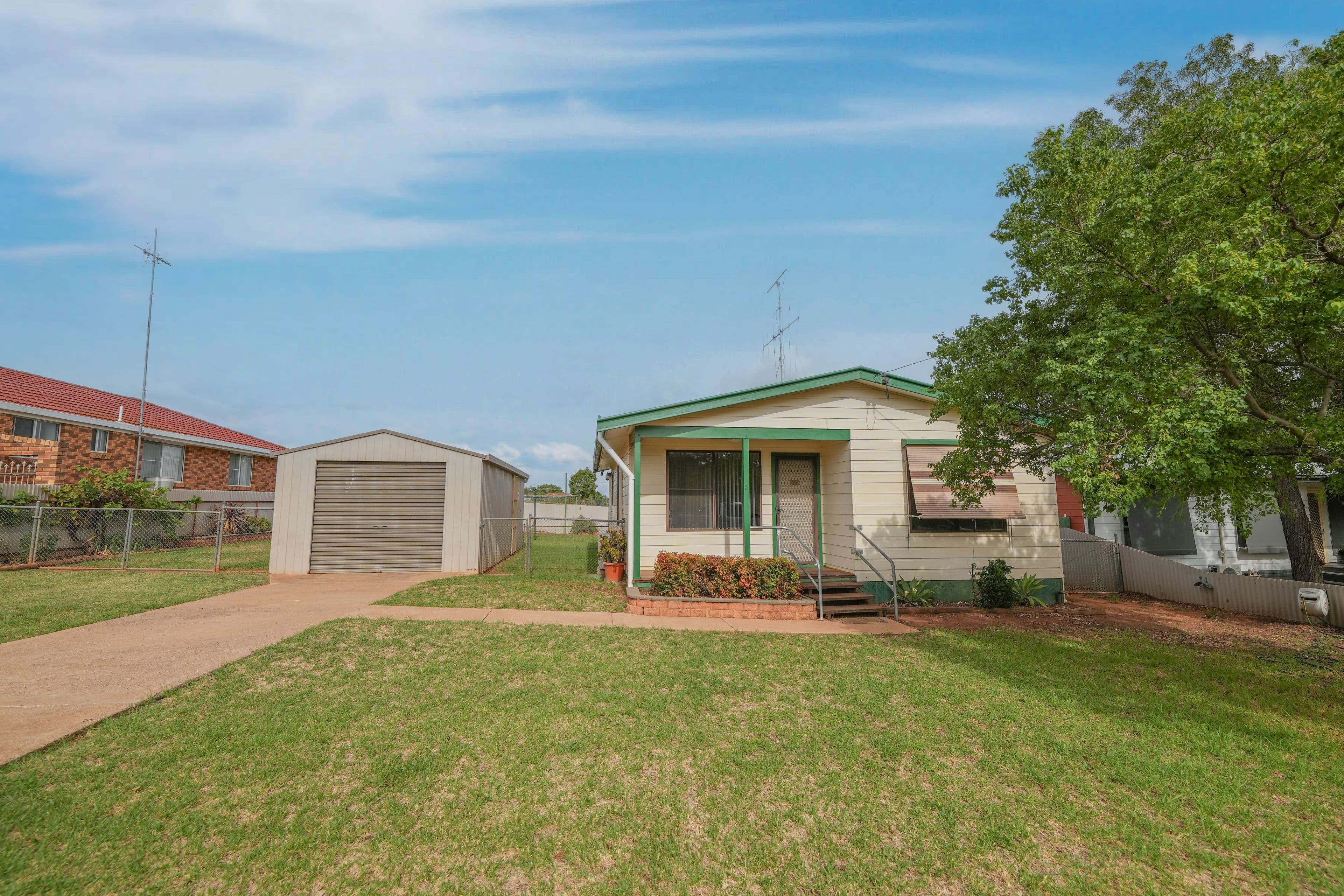 3 Basil Avenue, Parkes NSW 2870, Parkes - Image 1