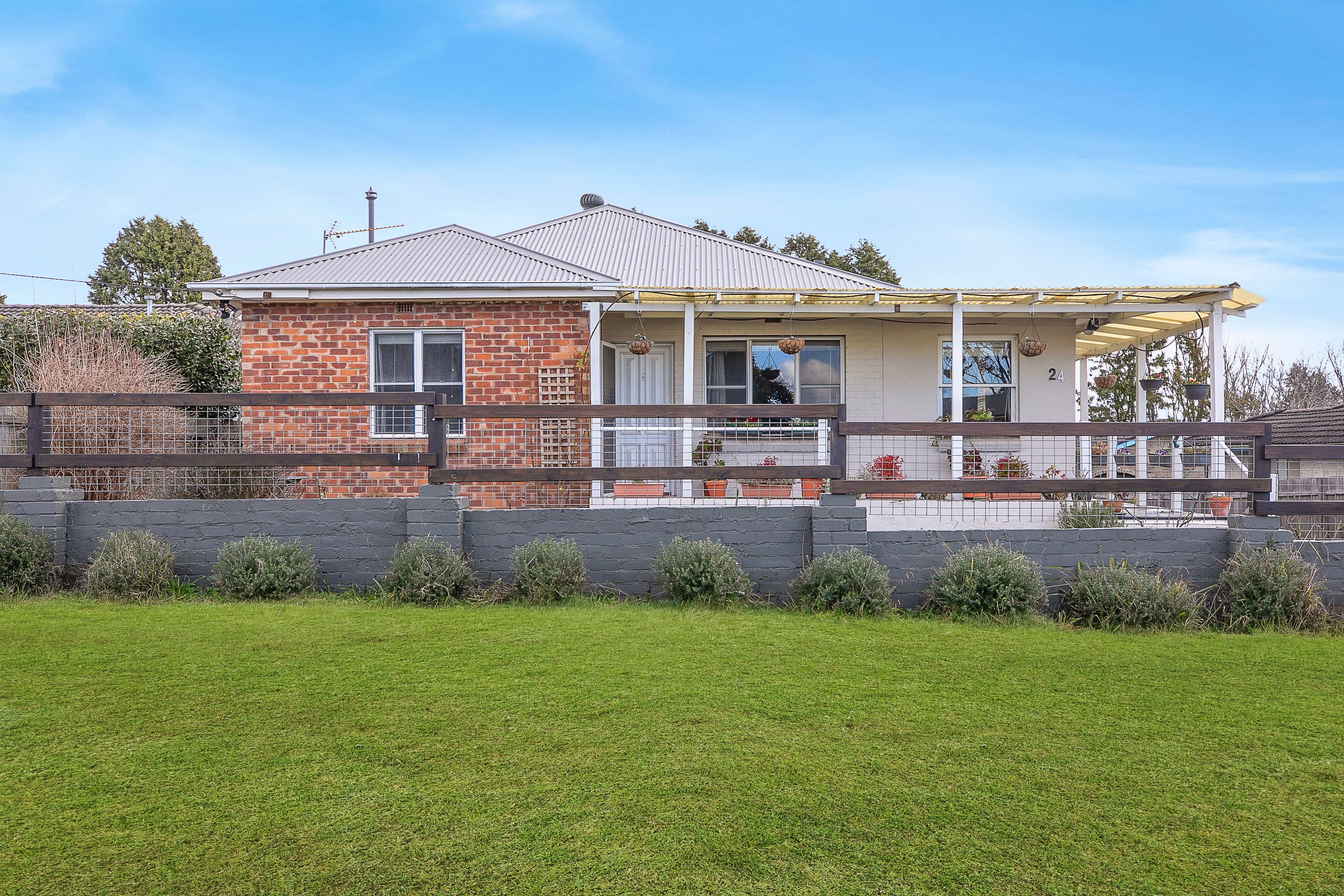 24 Beaconsfield Road, Moss Vale NSW 2577, Moss Vale - Image 1