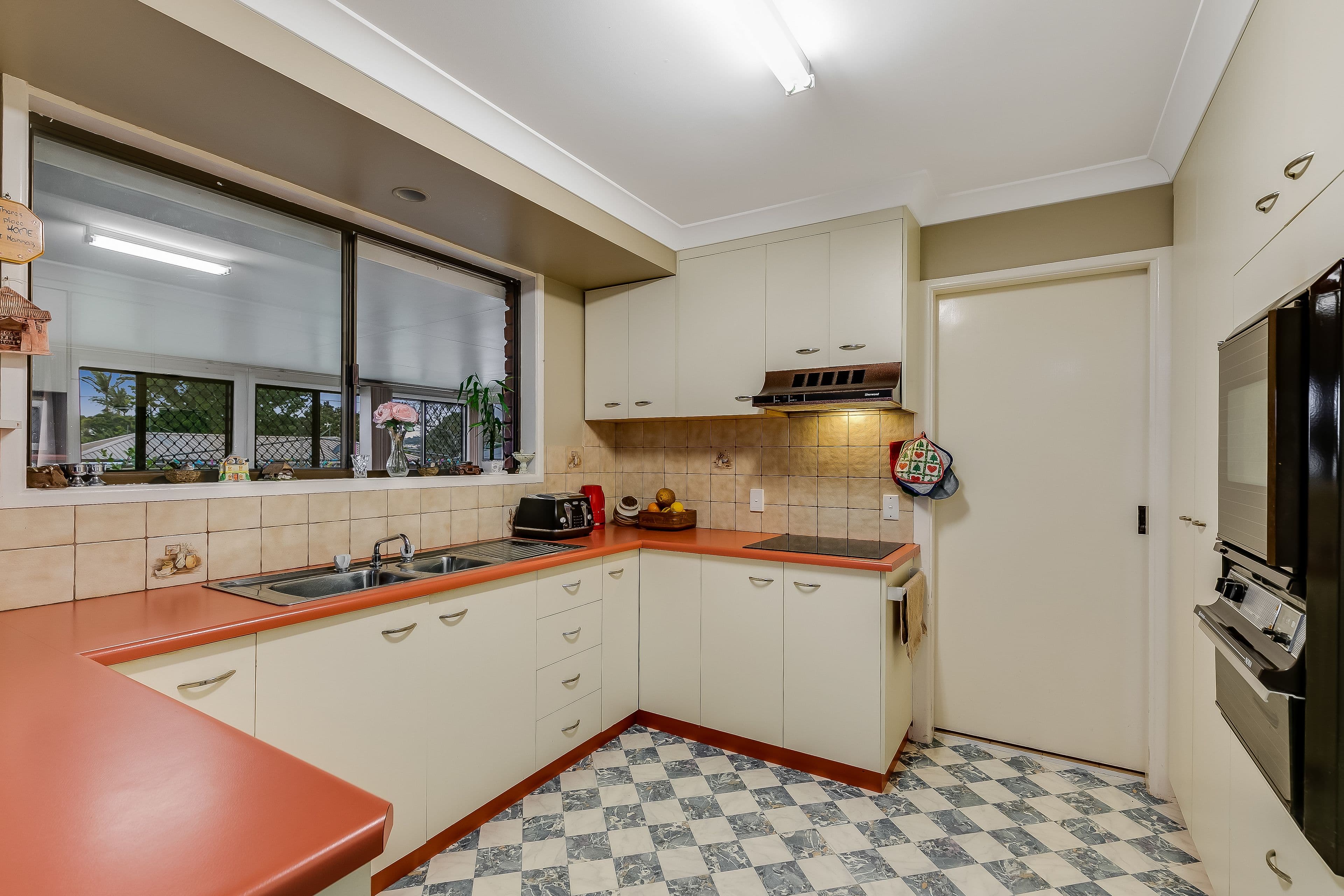 10 Smythe Street, Kearneys Spring QLD 4350, Kearneys Spring - Thumbnail 4
