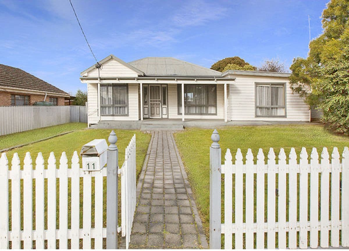 11 Spalding Street, Ararat VIC 3377, Ararat - Thumbnail 2