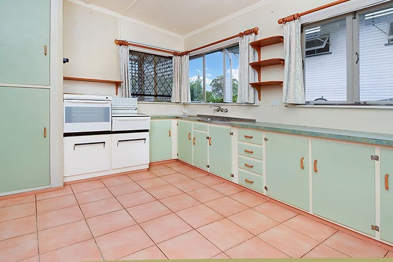 42 Kumbari Crescent, Mitchelton QLD 4053, Mitchelton - Thumbnail 3