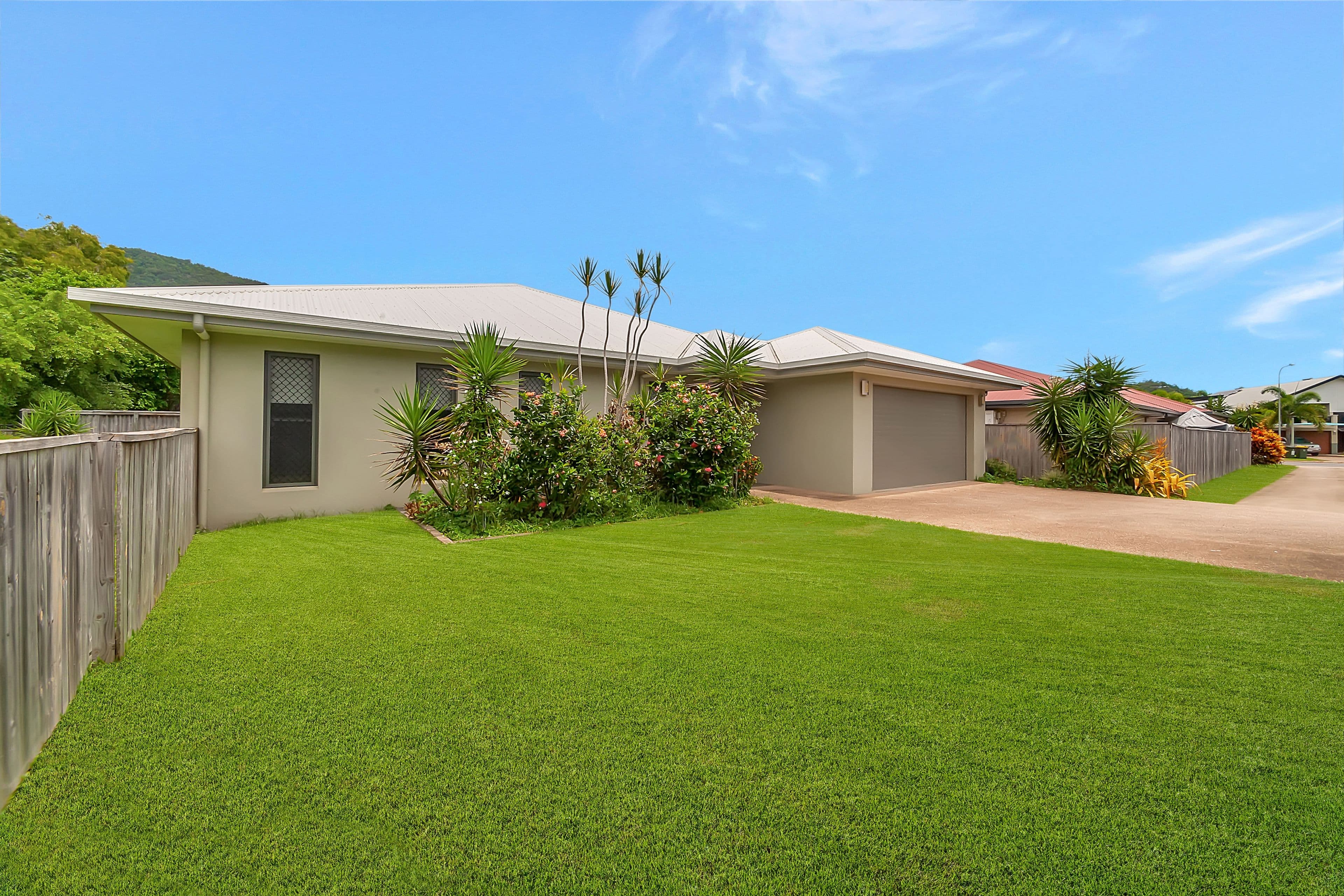15 Sandgate Avenue, Glen Waverley VIC 3150, Glen Waverley - Thumbnail 2