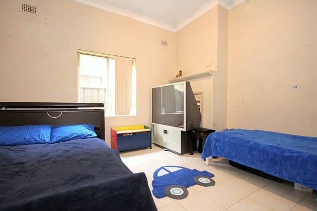 40 Carnation Avenue, BANKSTOWN NSW 2200, Bankstown - Thumbnail 7