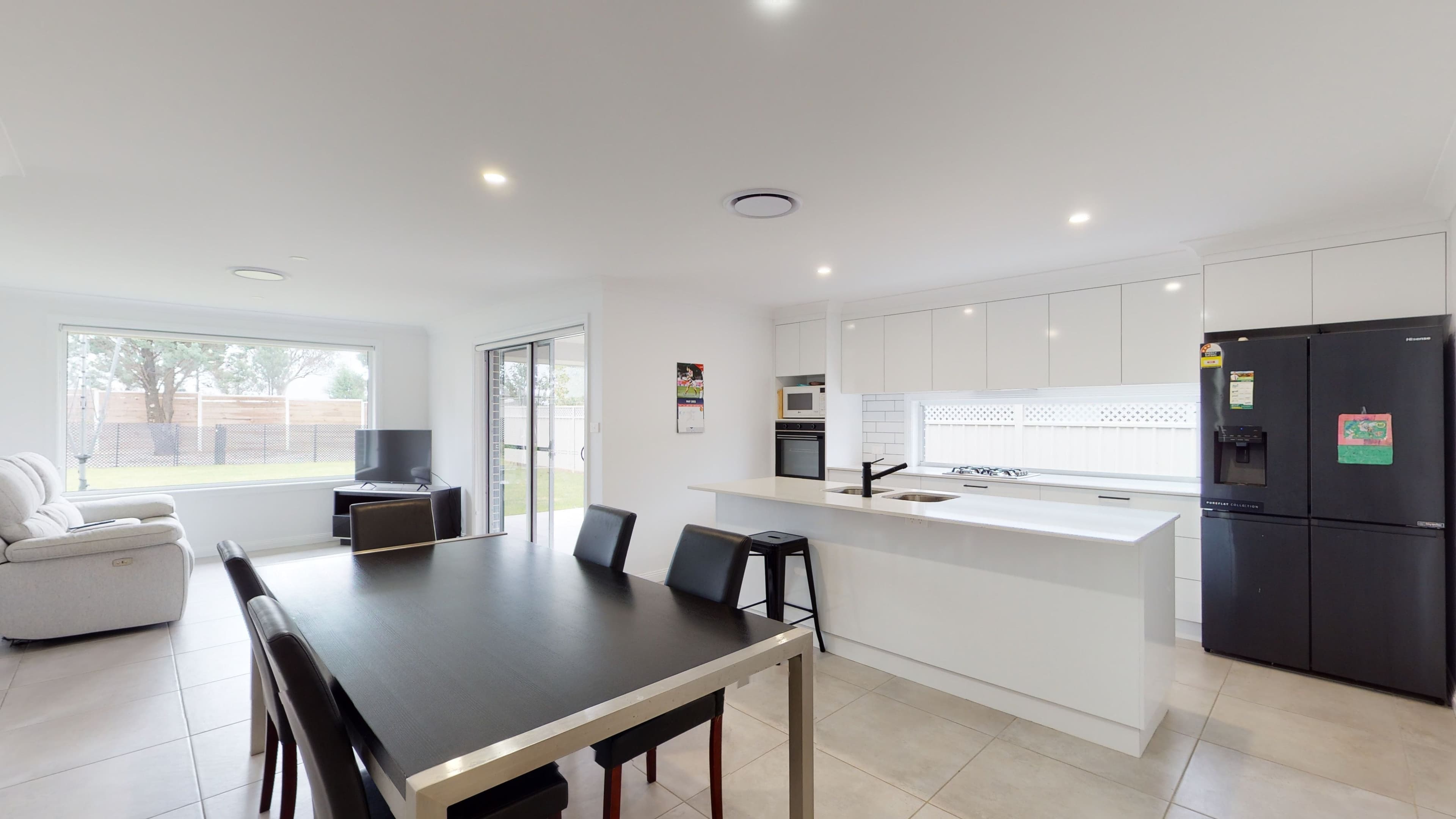 95 Champagne Drive, Dubbo NSW 2830, Dubbo - Thumbnail 2