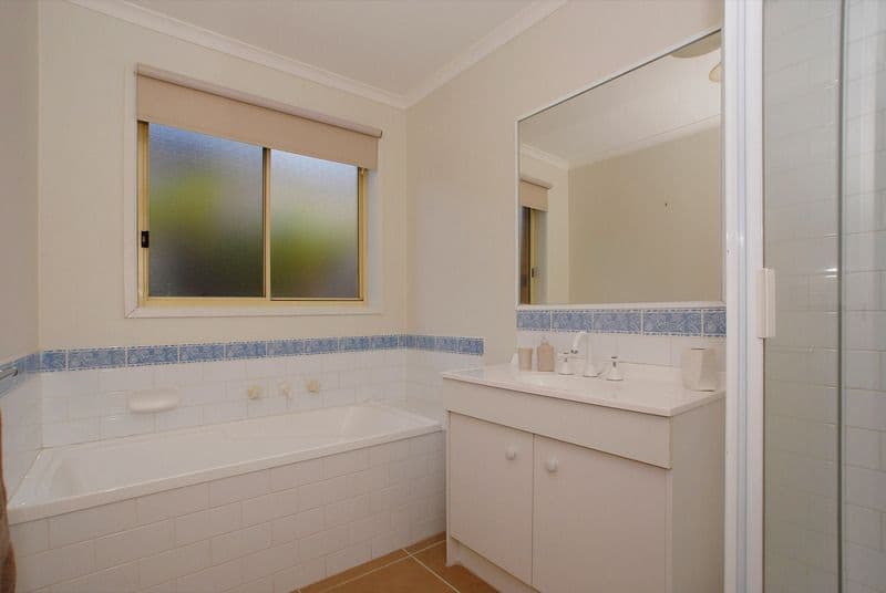 20 Romsey Place, LANGWARRIN VIC 3910, Langwarrin - Thumbnail 8