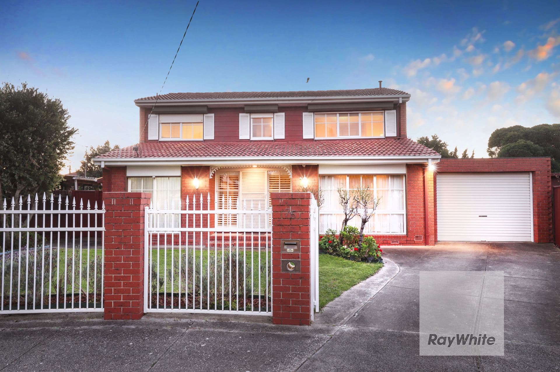 75 Lenoak Street, Gladstone Park VIC 3043, Gladstone Park - Thumbnail 2