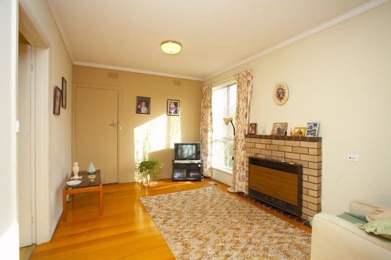 24 Yerrawa Drive, WATSONIA VIC 3087, Watsonia - Thumbnail 4