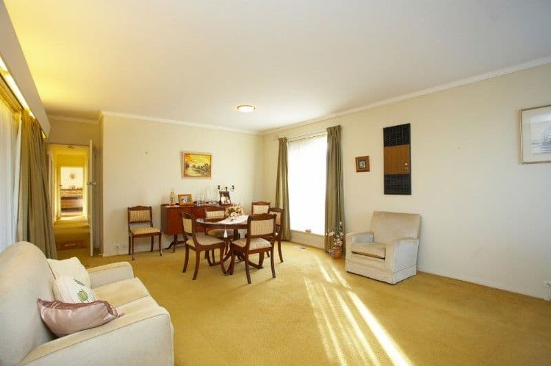 24 Yerrawa Drive, WATSONIA VIC 3087, Watsonia - Thumbnail 7