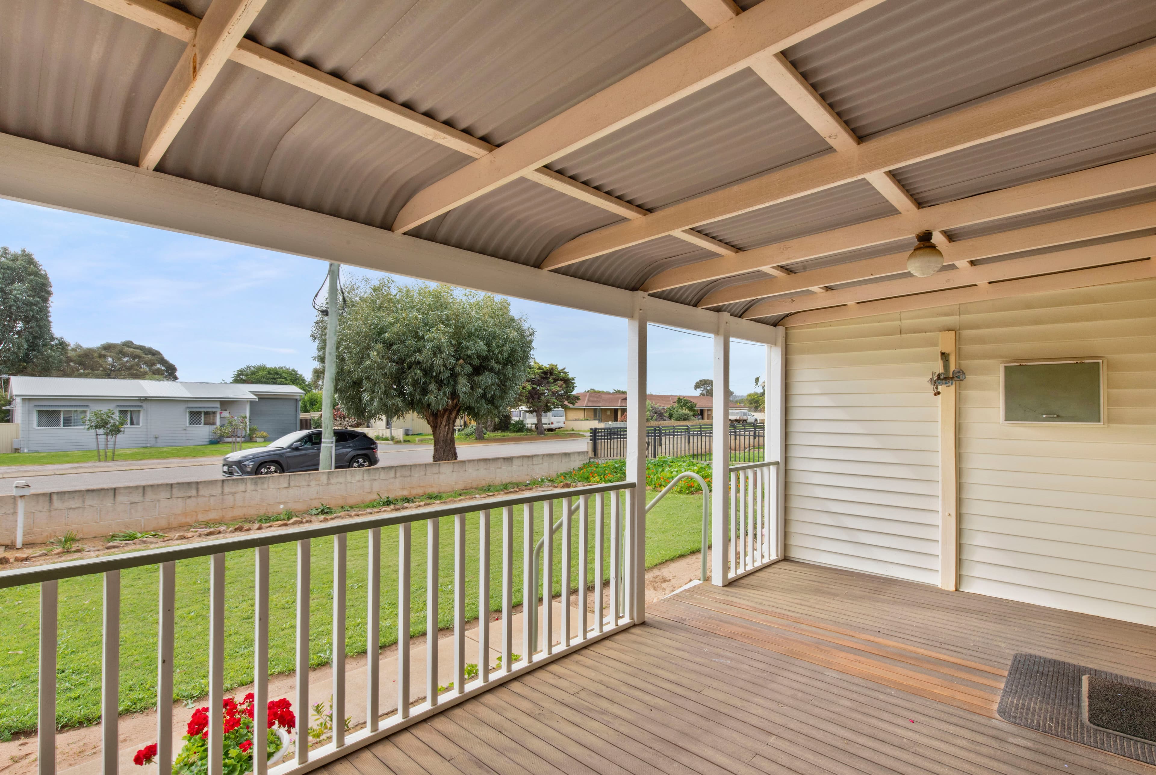 6 Critch Place, Wonthella WA 6530, Wonthella - Thumbnail 2