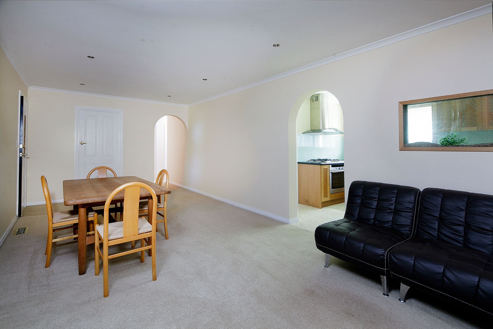 8 Ellen Road, Mooroolbark VIC 3138, Mooroolbark - Thumbnail 2