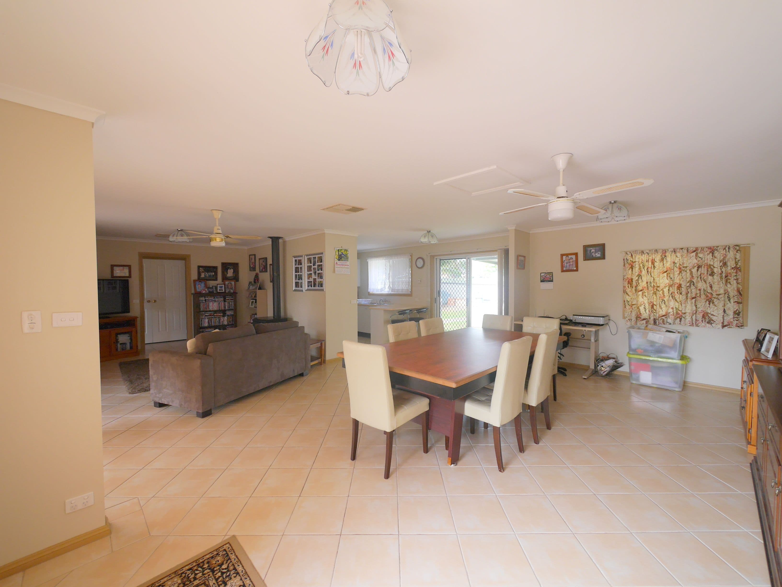 11 Echuca Place, Cowra - Thumbnail 2