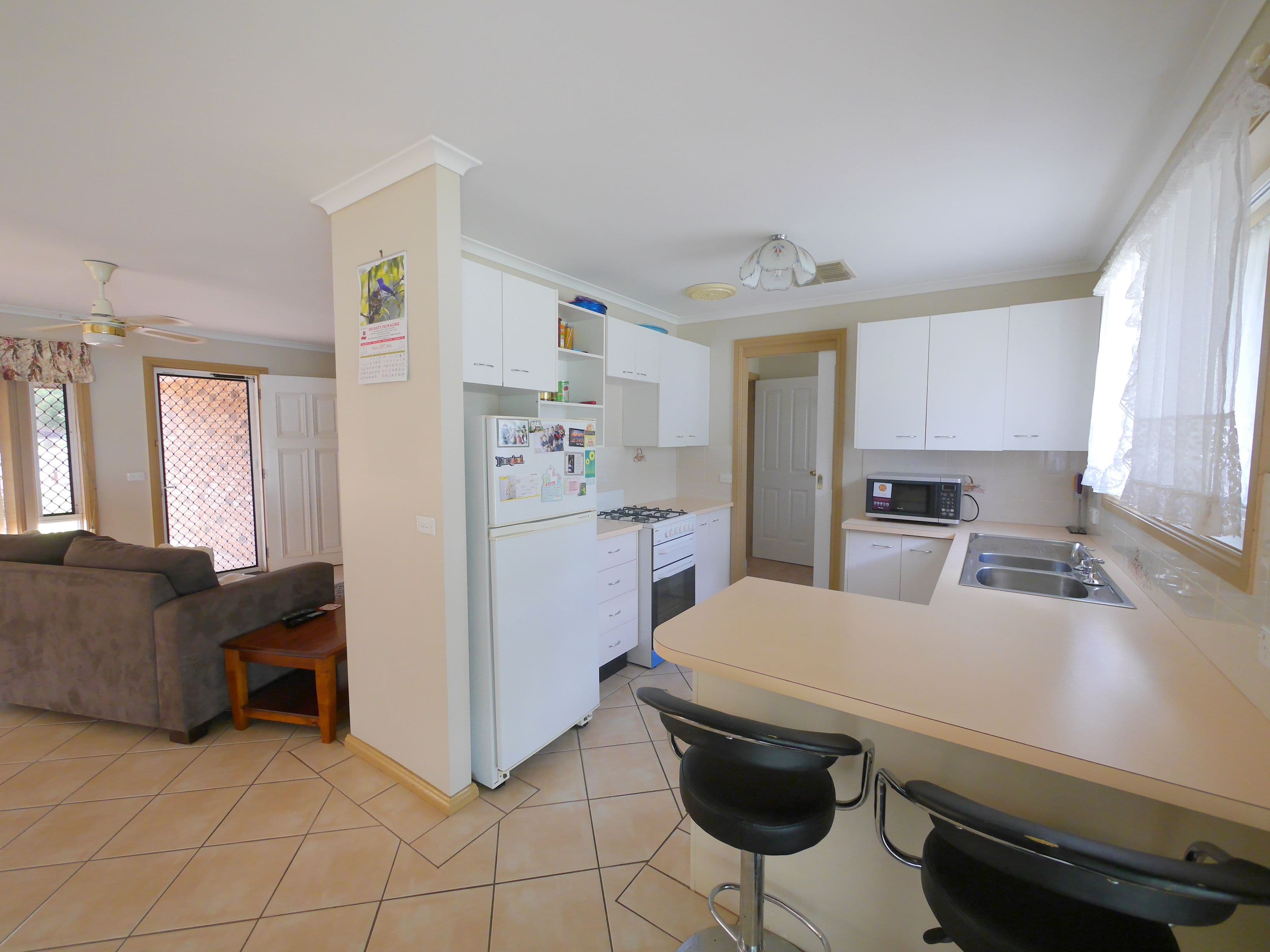 11 Echuca Place, Cowra - Thumbnail 4