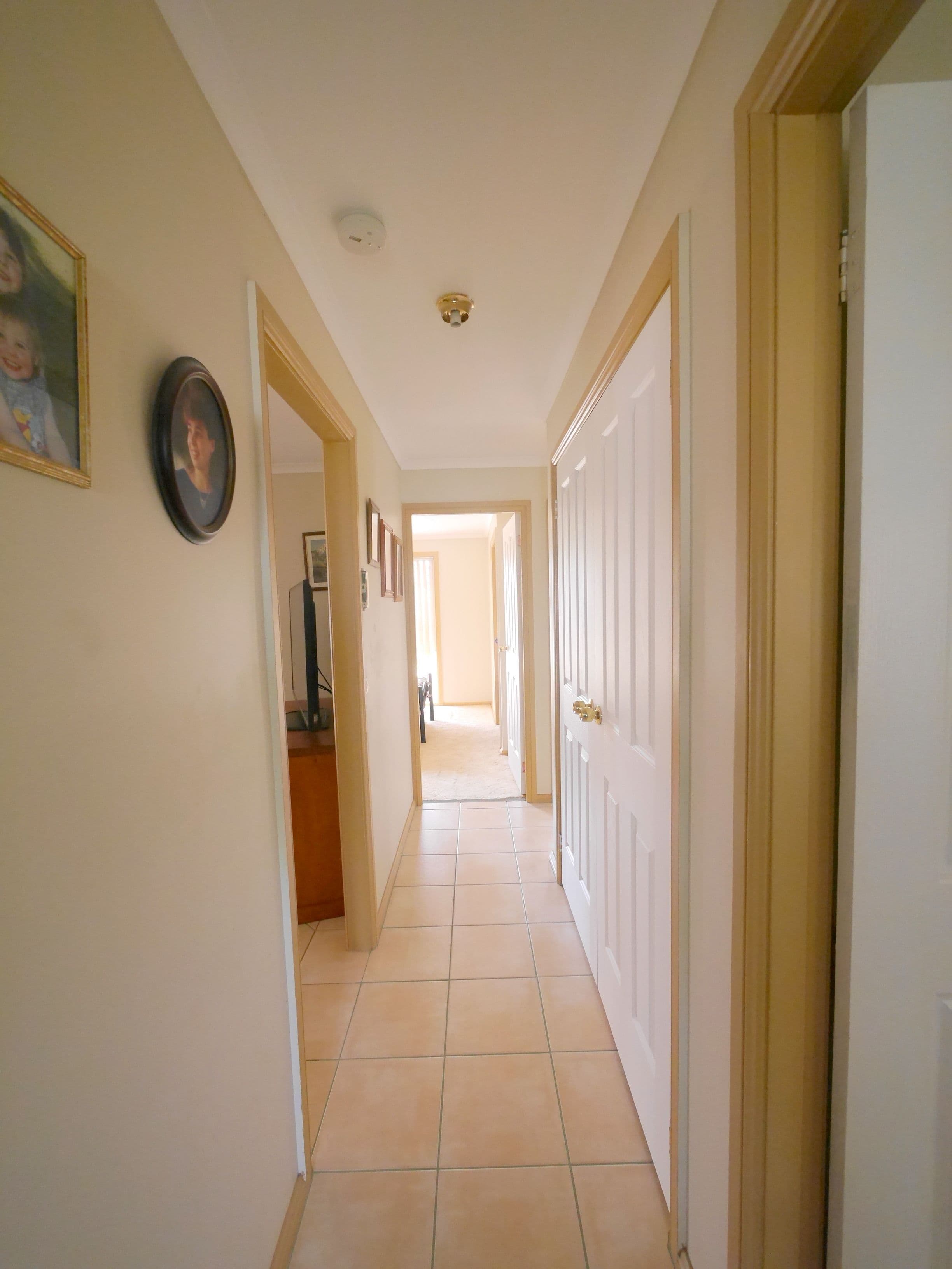 11 Echuca Place, Cowra - Thumbnail 8