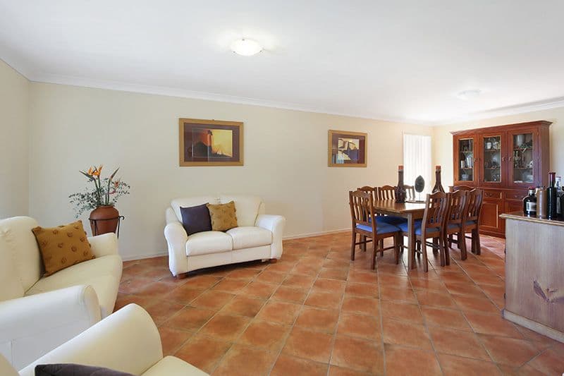 8 Kingfisher Close, Kincumber - Thumbnail 3