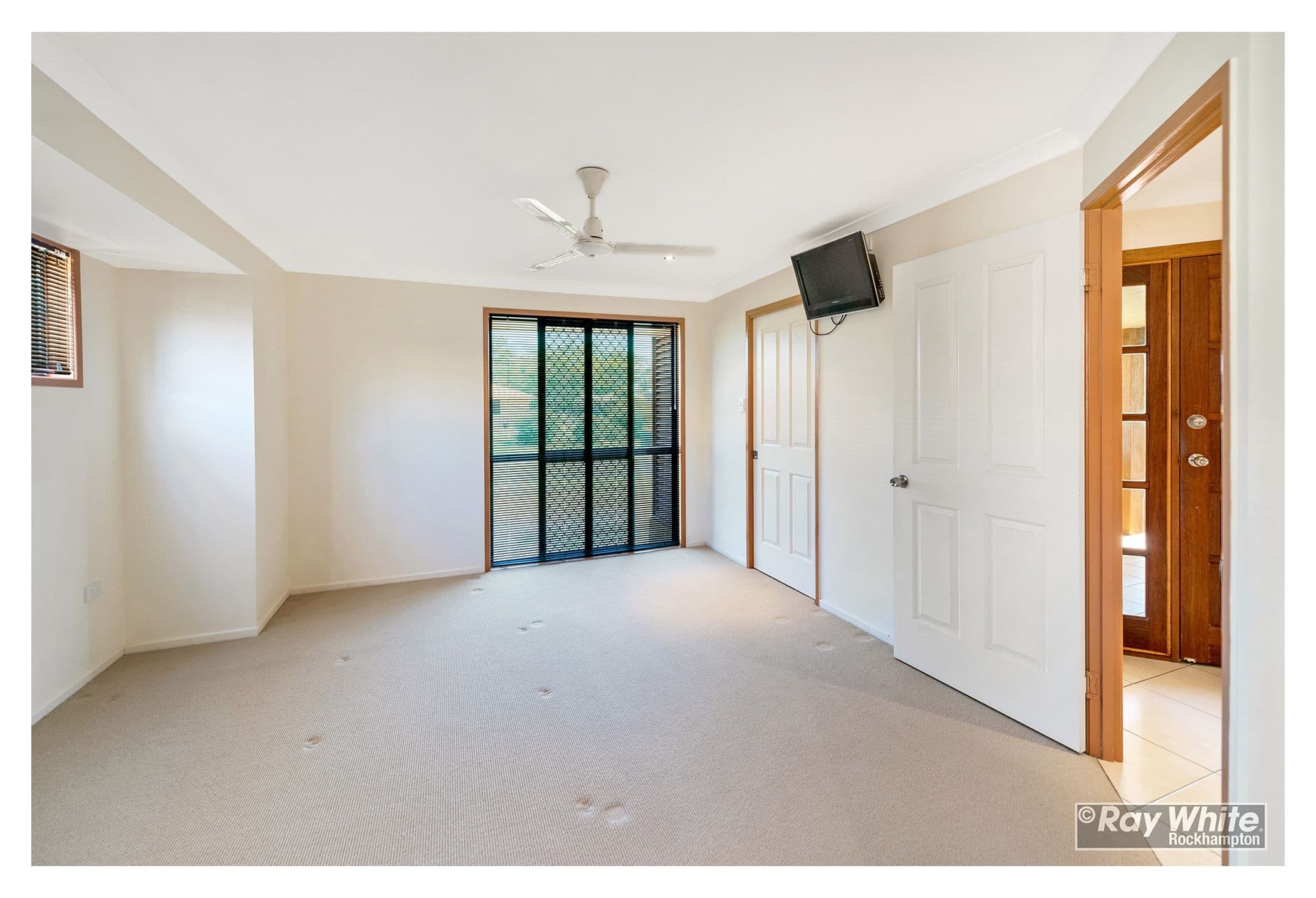 15 Harris Crescent, Norman Gardens QLD 4701, Norman Gardens - Thumbnail 7
