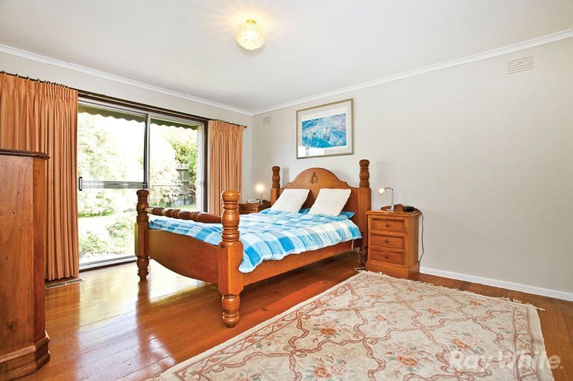 9 Ondine Drive, WHEELERS HILL VIC 3150, Wheelers Hill - Thumbnail 2
